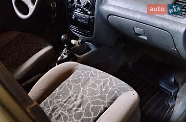 Седан Daewoo Lanos 2002 в Толстом