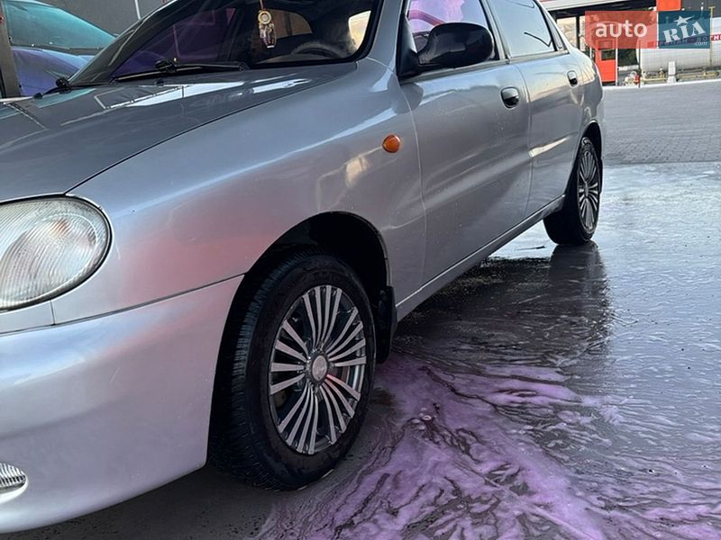 Седан Daewoo Lanos 2005 в Изе