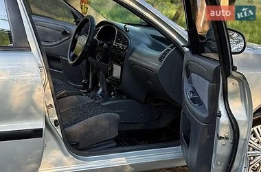 Седан Daewoo Lanos 2010 в Дніпрі