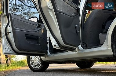 Седан Daewoo Lanos 2010 в Дніпрі