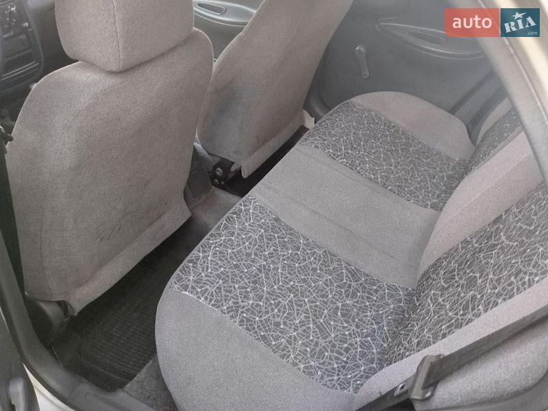 Седан Daewoo Lanos 2010 в Харькове