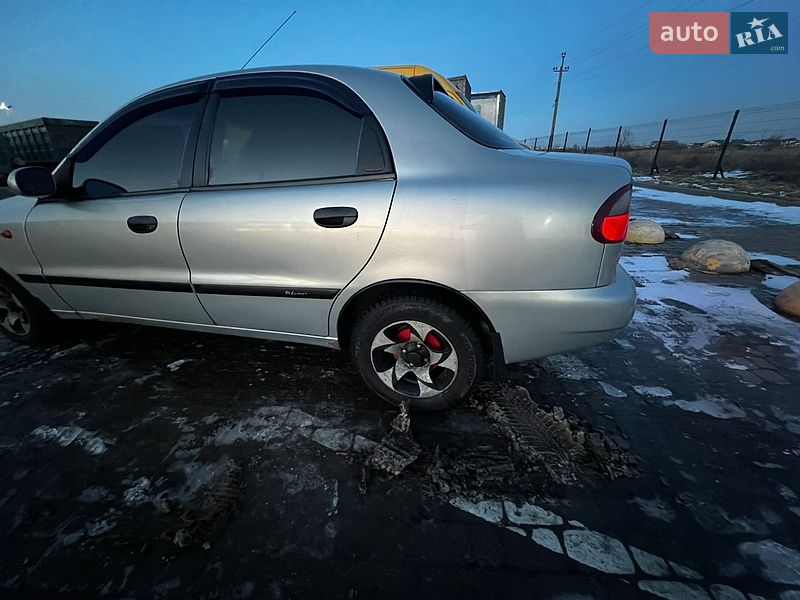 Седан Daewoo Lanos 2008 в Дніпрі
