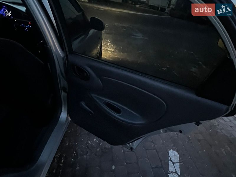 Седан Daewoo Lanos 2008 в Дніпрі