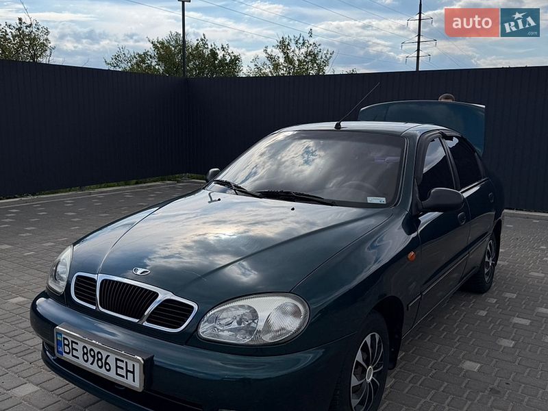 Седан Daewoo Lanos 2003 в Южноукраинске