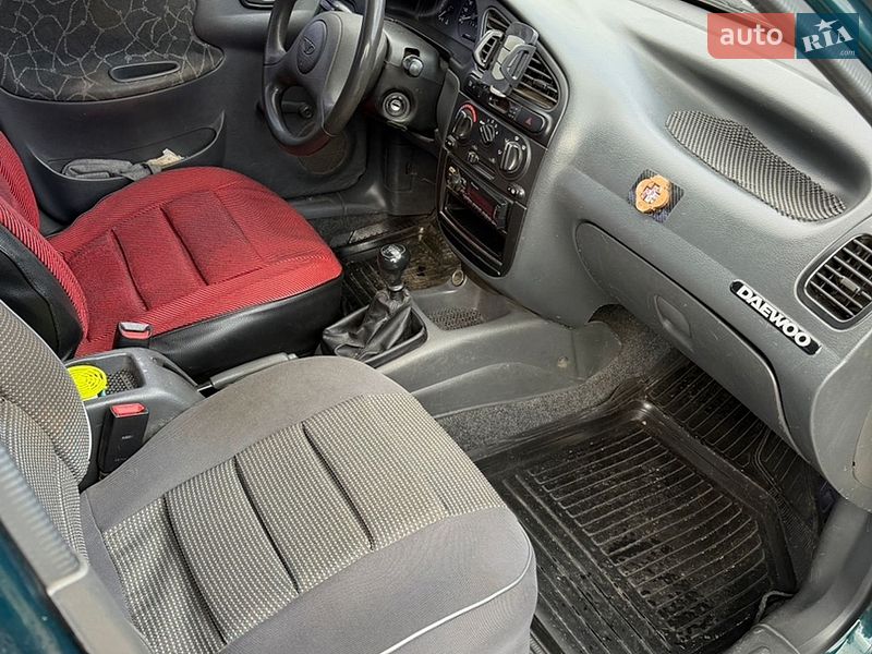 Седан Daewoo Lanos 2003 в Южноукраинске