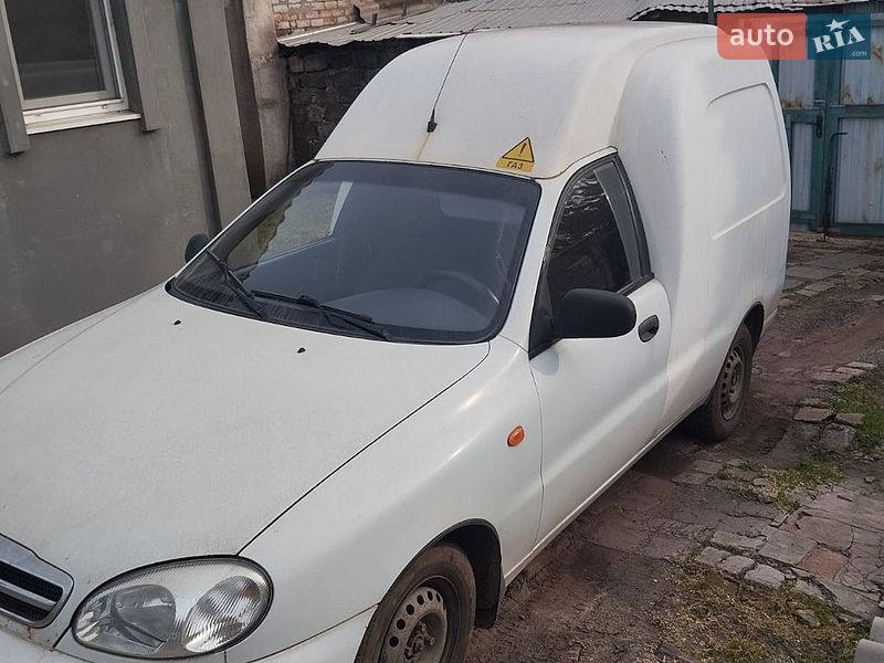Daewoo Lanos 2011