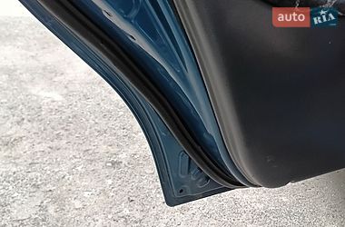 Седан Daewoo Lanos 2001 в Львове