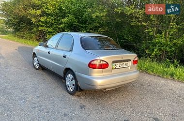 Седан Daewoo Lanos 2008 в Ременеві