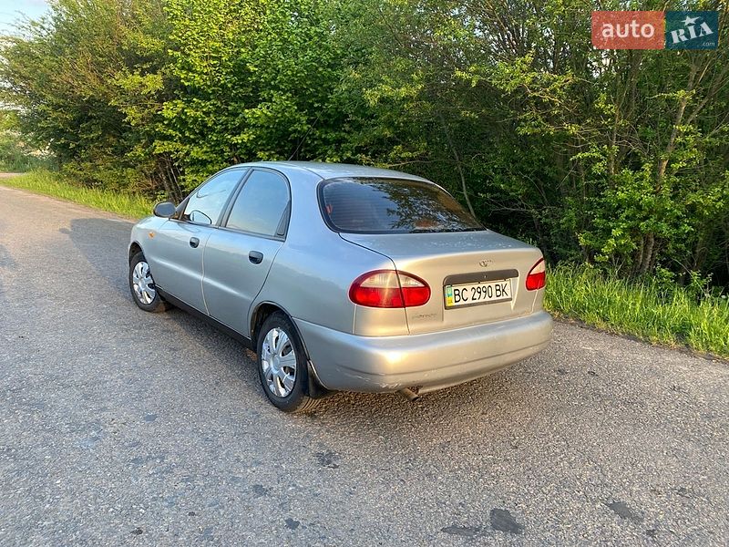 Седан Daewoo Lanos 2008 в Ременеві