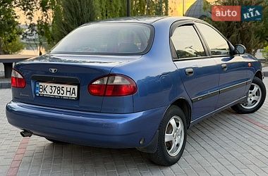 Седан Daewoo Lanos 2008 в Рівному