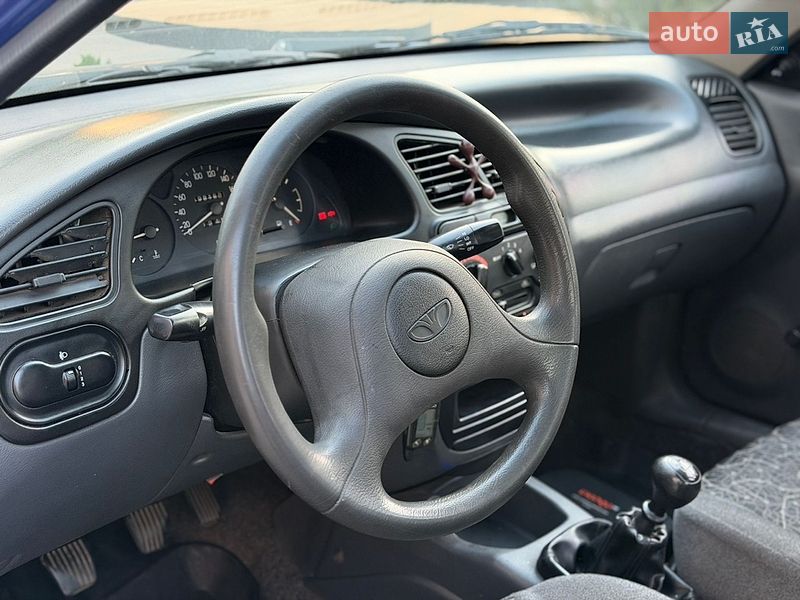 Седан Daewoo Lanos 2008 в Рівному