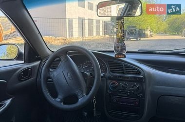 Седан Daewoo Lanos 2004 в Львове