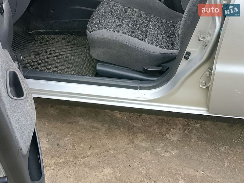 Седан Daewoo Lanos 2008 в Жовкве