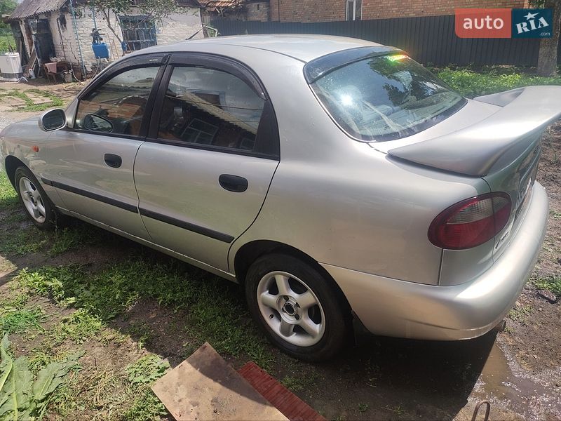 Седан Daewoo Lanos 2003 в Долинській