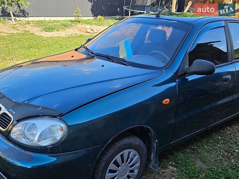 Седан Daewoo Lanos 2005 в Монастыриске