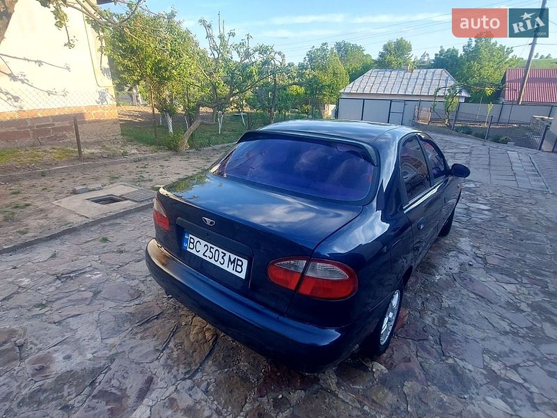 Седан Daewoo Lanos 2003 в Дружбі