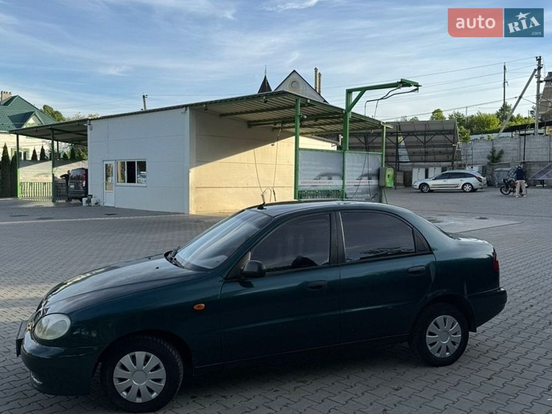 Седан Daewoo Lanos 2003 в Черновцах