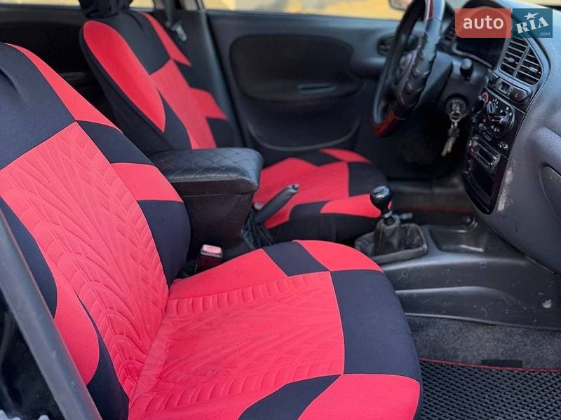 Седан Daewoo Lanos 2008 в Луцьку