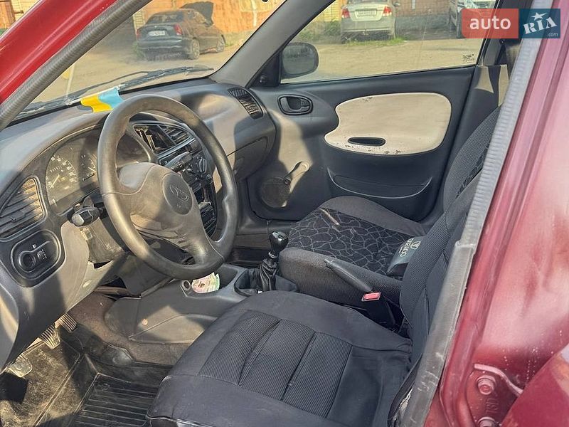 Седан Daewoo Lanos 2002 в Житомирі