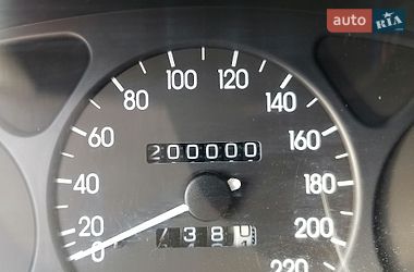Седан Daewoo Lanos 2002 в Кривом Роге