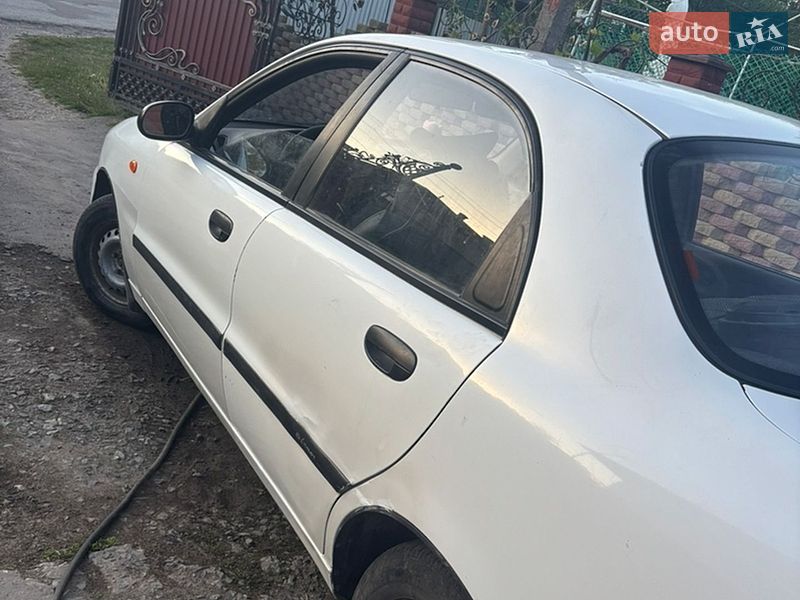 Седан Daewoo Lanos 2006 в Козове
