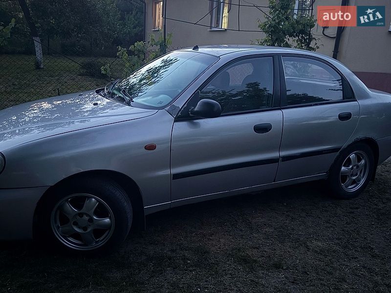 Седан Daewoo Lanos 2005 в Рівному
