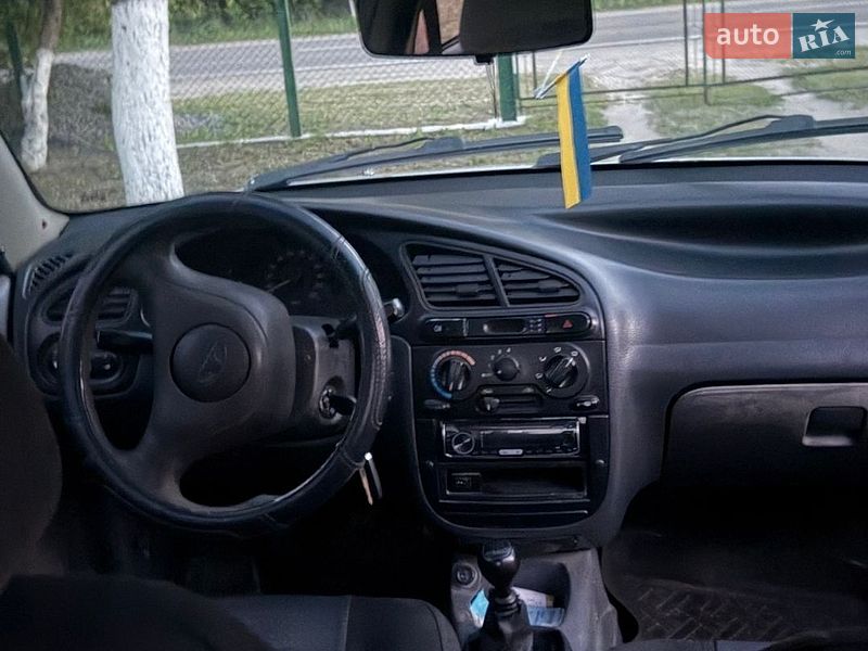 Седан Daewoo Lanos 2005 в Рівному