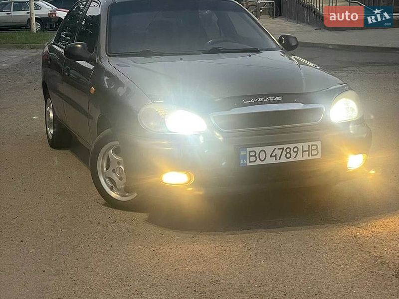 Седан Daewoo Lanos 2001 в Івано-Франківську