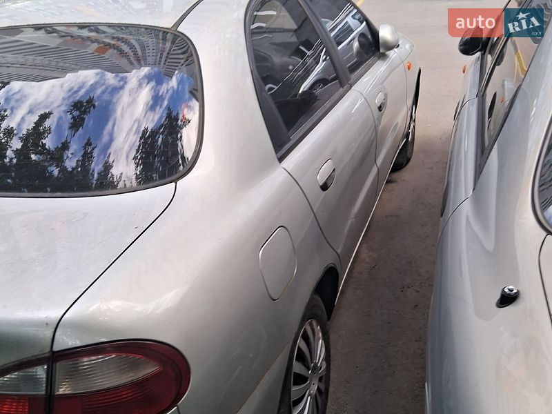 Седан Daewoo Lanos 2006 в Киеве