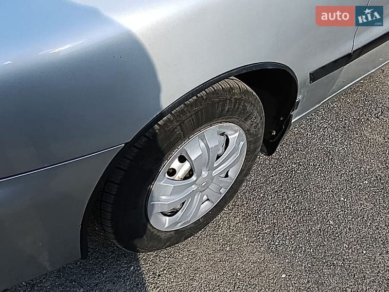 Седан Daewoo Lanos 2004 в Тернополі