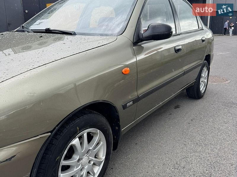 Седан Daewoo Lanos 2005 в Киеве