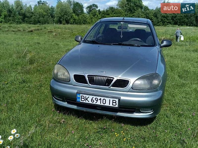 Седан Daewoo Lanos 2008 в Сарнах