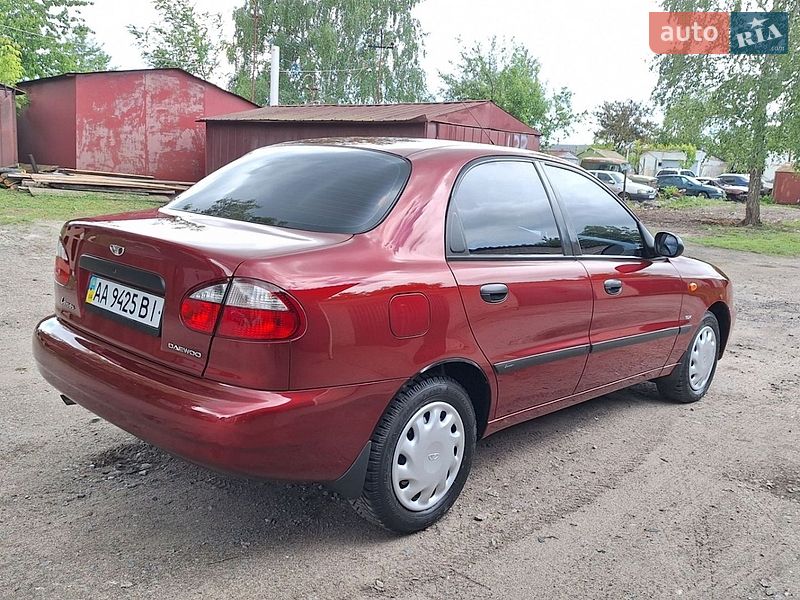 Седан Daewoo Lanos 2005 в Смеле