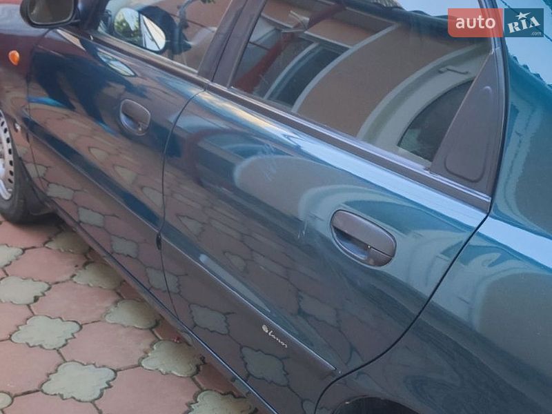 Седан Daewoo Lanos 2002 в Рени