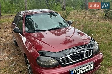 Седан Daewoo Lanos 2004 в Олевске