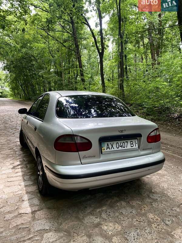 Седан Daewoo Lanos 2003 в Люботині