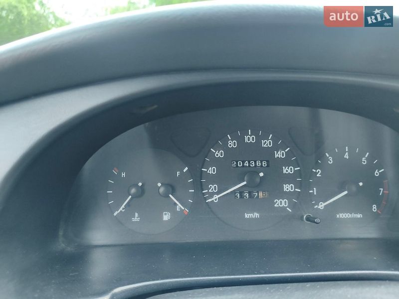 Седан Daewoo Lanos 1998 в Запорожье