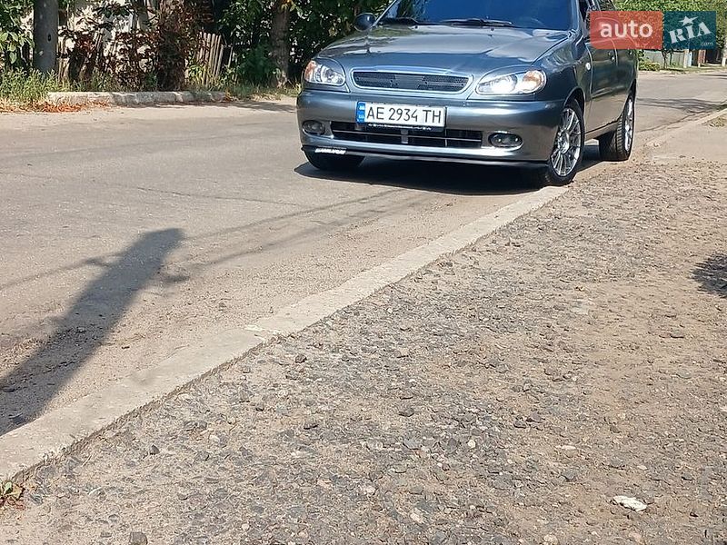Седан Daewoo Lanos 2006 в Покровському