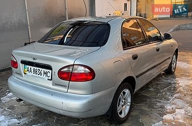 Седан Daewoo Lanos 2002 в Киеве