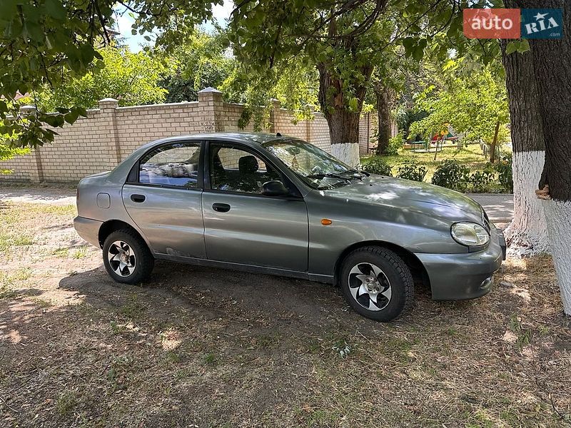 2005 Daewoo Lanos, VIN Y6DTF69YD5W252927:plate — фото 1 (autoria)