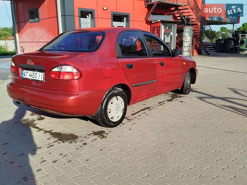 Седан Daewoo Lanos 2006 в Калуше