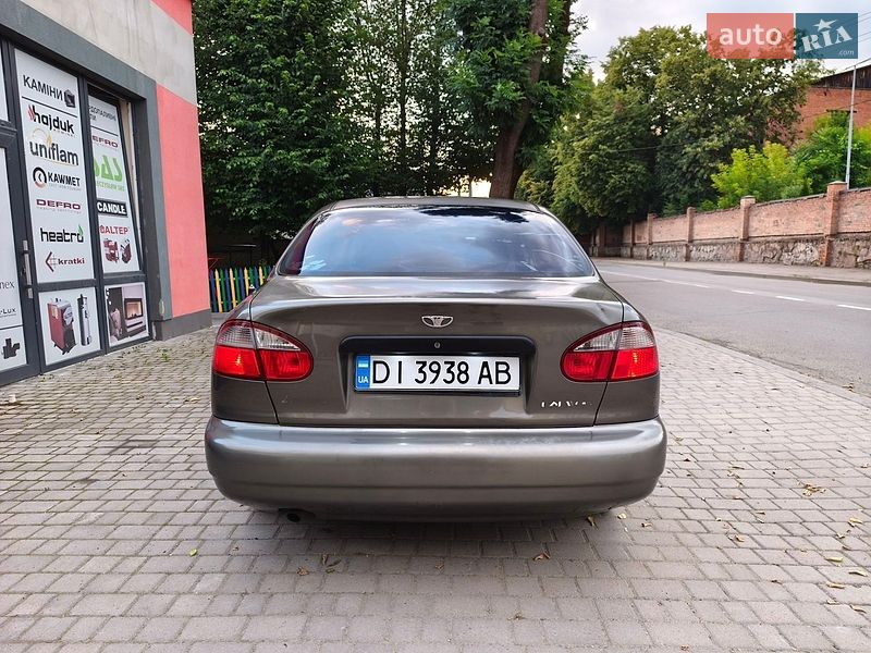 Седан Daewoo Lanos 2001 в Коломые