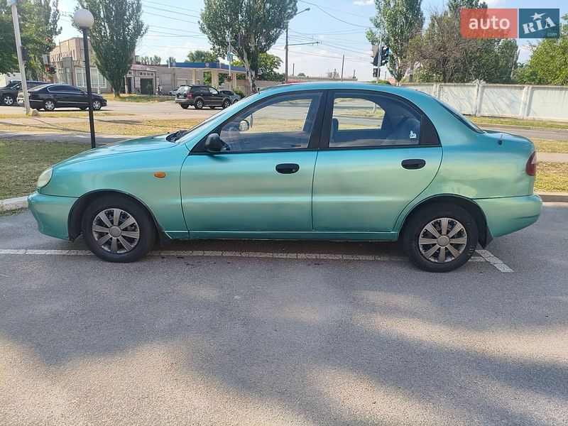 Седан Daewoo Lanos 1998 в Запорожье