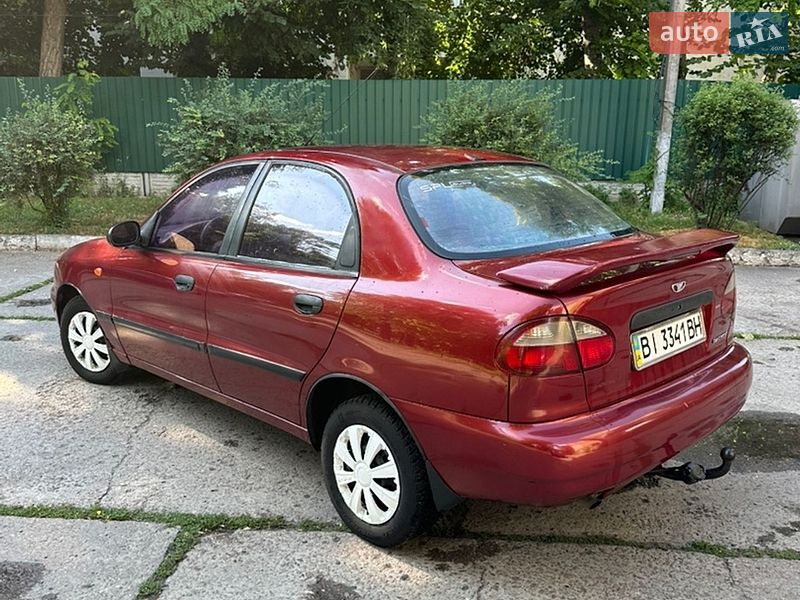 Седан Daewoo Lanos 2004 в Миргороде