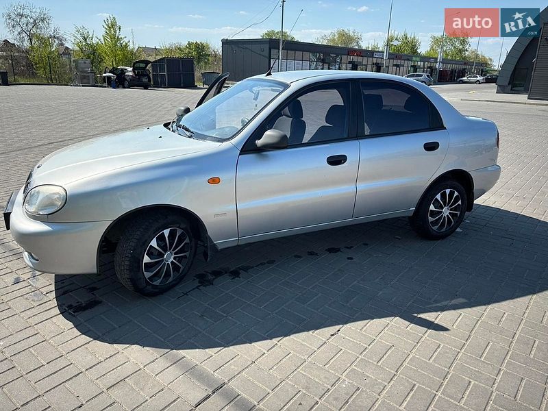 Седан Daewoo Lanos 2008 в Дніпрі