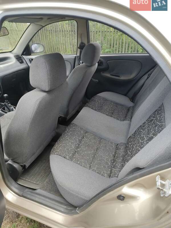 Седан Daewoo Lanos 2008 в Дніпрі