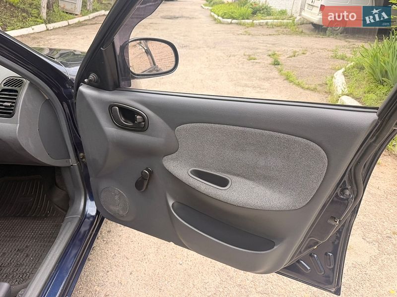 Седан Daewoo Lanos 2006 в Харкові