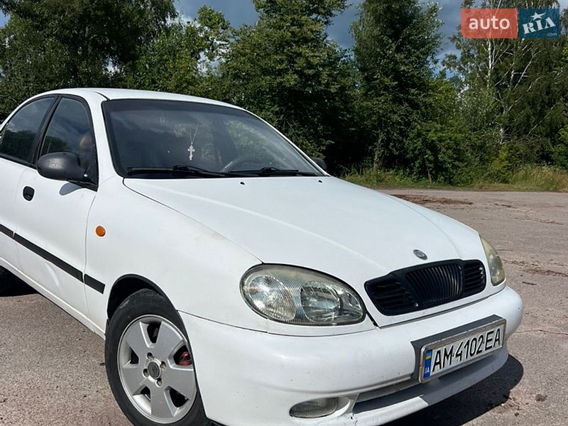 Седан Daewoo Lanos 1998 в Емильчине