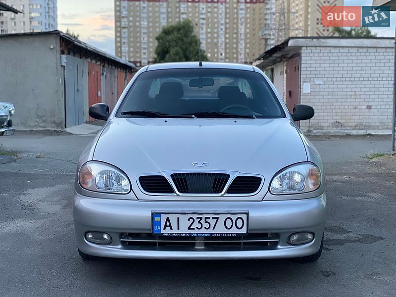 Седан Daewoo Lanos 2004 в Киеве