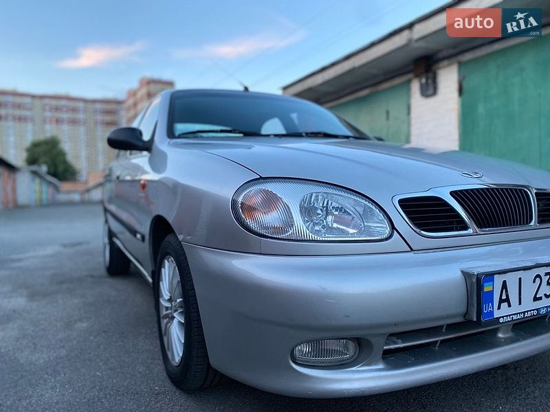 Седан Daewoo Lanos 2004 в Киеве